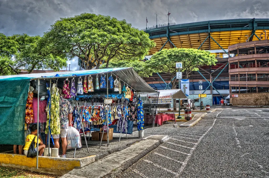 Outdoor vendor stalls at Aloha Stadium Swap Meet